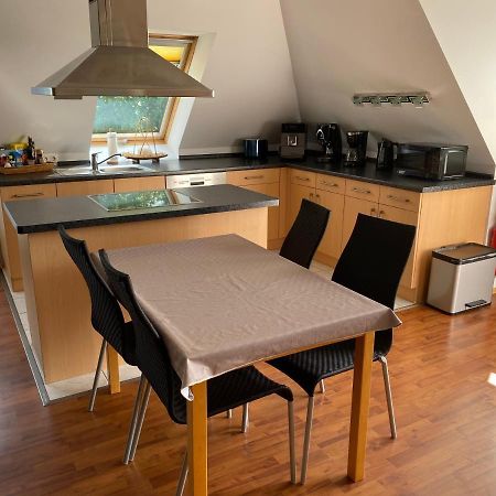 Moderne Maisonette-Wohnung Am Karpfenteich; Modern Apartment With View Of The Carp Pond Barmstedt Exteriér fotografie
