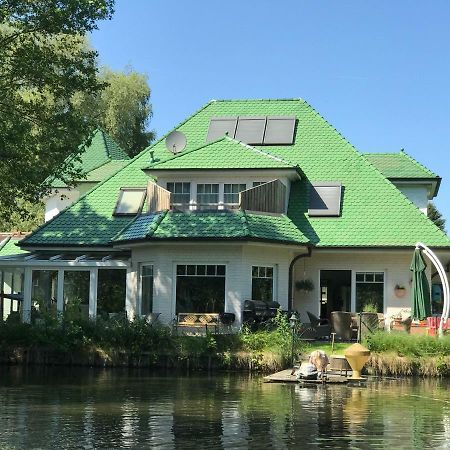 Moderne Maisonette-Wohnung Am Karpfenteich; Modern Apartment With View Of The Carp Pond Barmstedt Exteriér fotografie